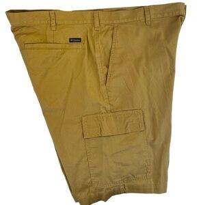 Columbia Men’s Tan Red Bluff Cargo Shorts